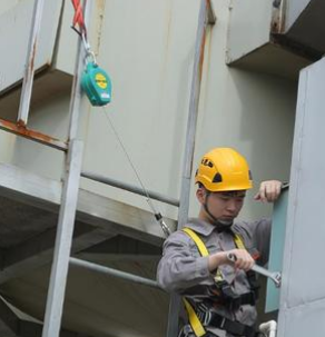 How much is a 15 meter differential fall arrester