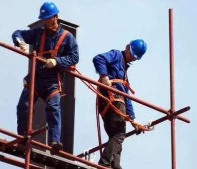 Difference between fall arrester and safety belt