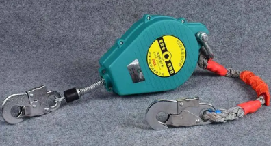 Speed differential anti fall device